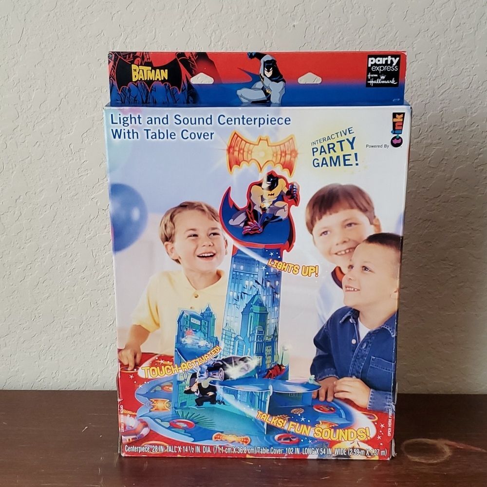 Vintage Batman Party Express Hallmark Light Sound Centerpiece TableCover Toy Set